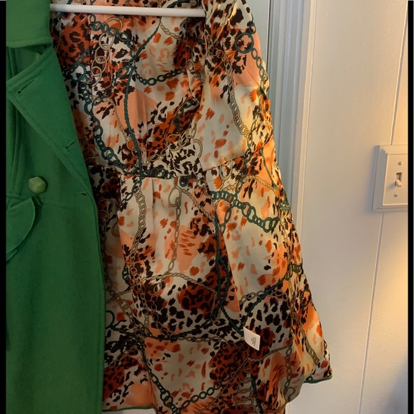 Green coat - Picture 4 of 4